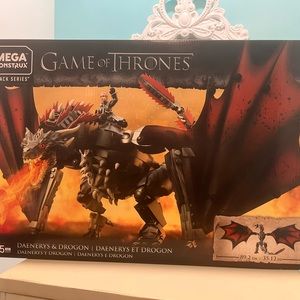 Game of Thrones Mega Construx Daenerys and Drogon Set